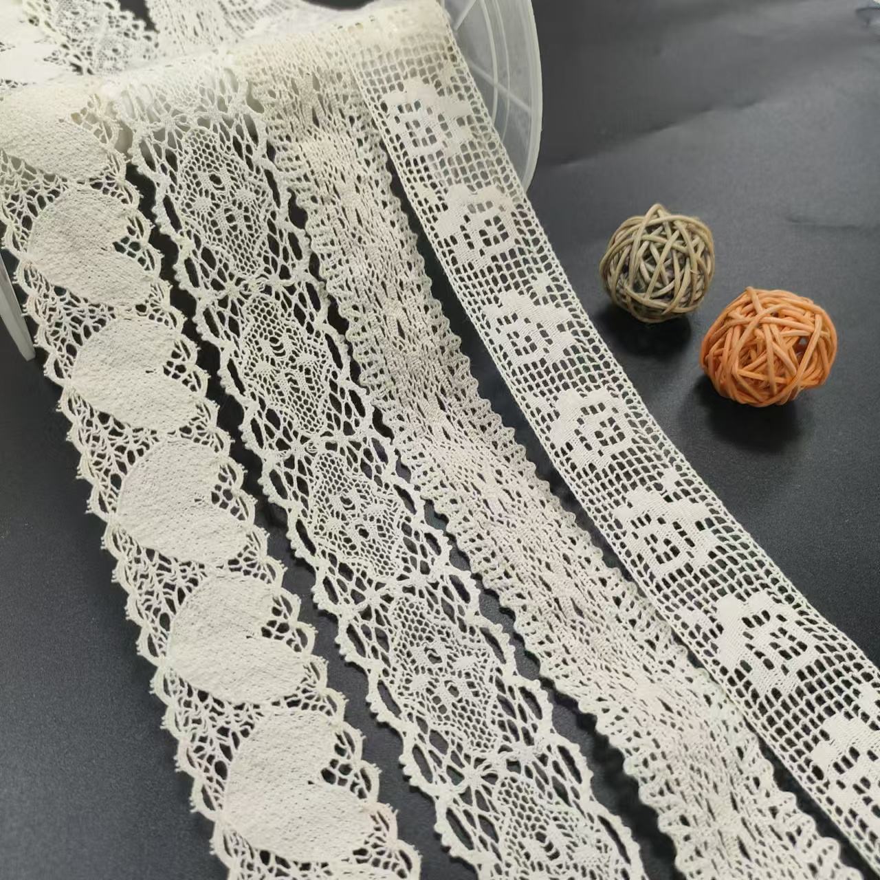 Beyaz% 100 Dar Pamuk Dantel Trim Tığ İşimi Dantel